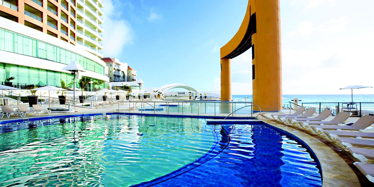Beach Palace Cancun