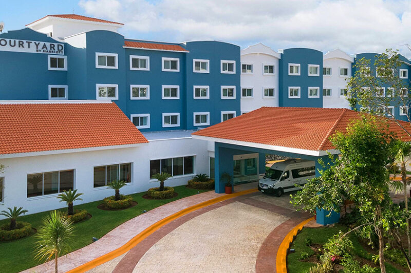 Courtyard Cancun Airport