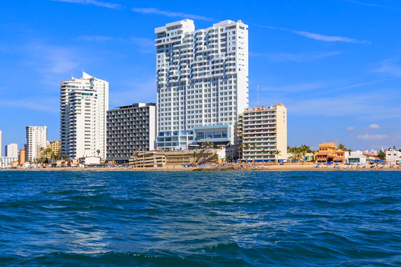 Courtyard Mazatlan Beach Resort