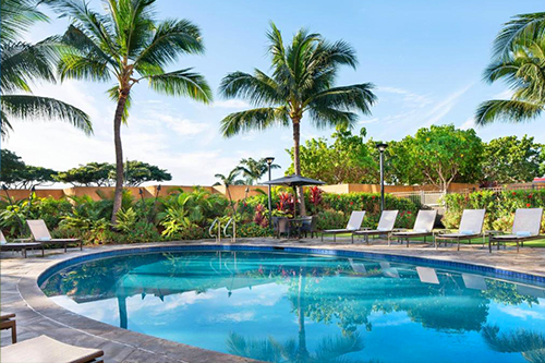 courtyard maui kahului airport hawaii family escape
