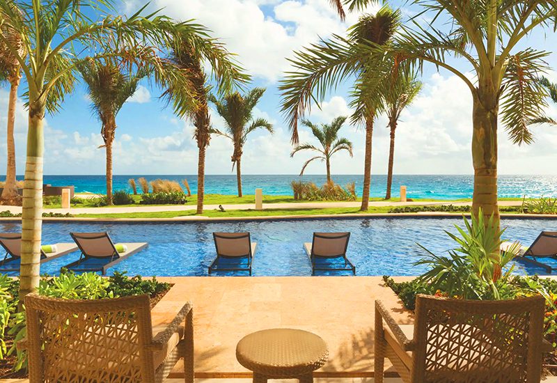 best caribbean resorts with swim-up suites hyatt ziva cancun mexico