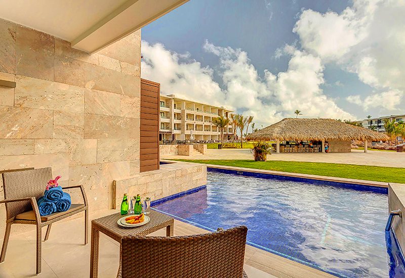hottest caribbean resorts with swim-up suites royalton bavaro all-inclusive resort and casino dominican republic