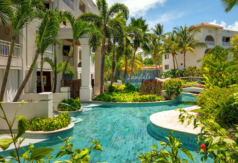 caribbean resorts with swim-up suites sandals barbados romantic vacation ideas for couples