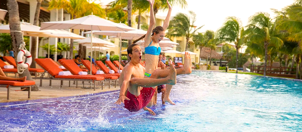 8 Palace Resorts For Families in the Caribbean